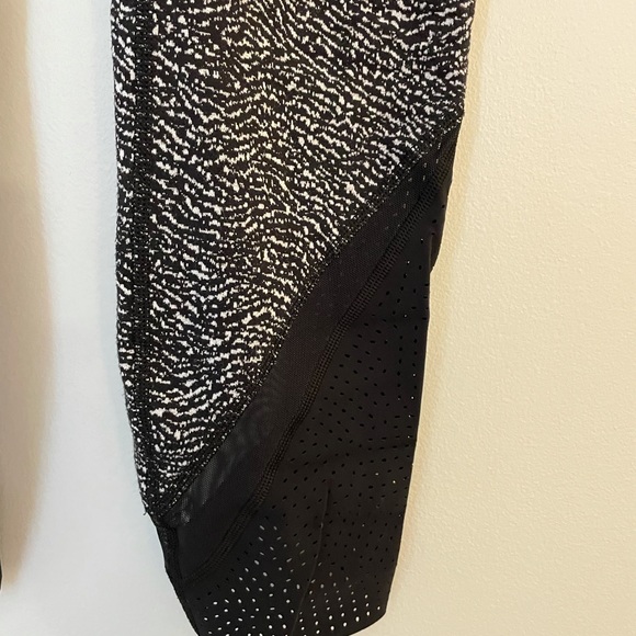 Lululemon Leggings - Picture 2 of 4